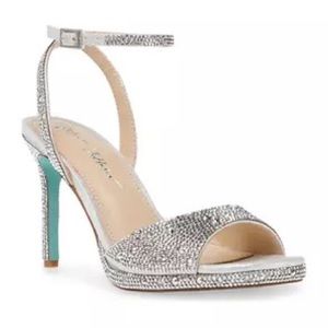 Betsey Johnson
Suni Platform Sandals Size 8